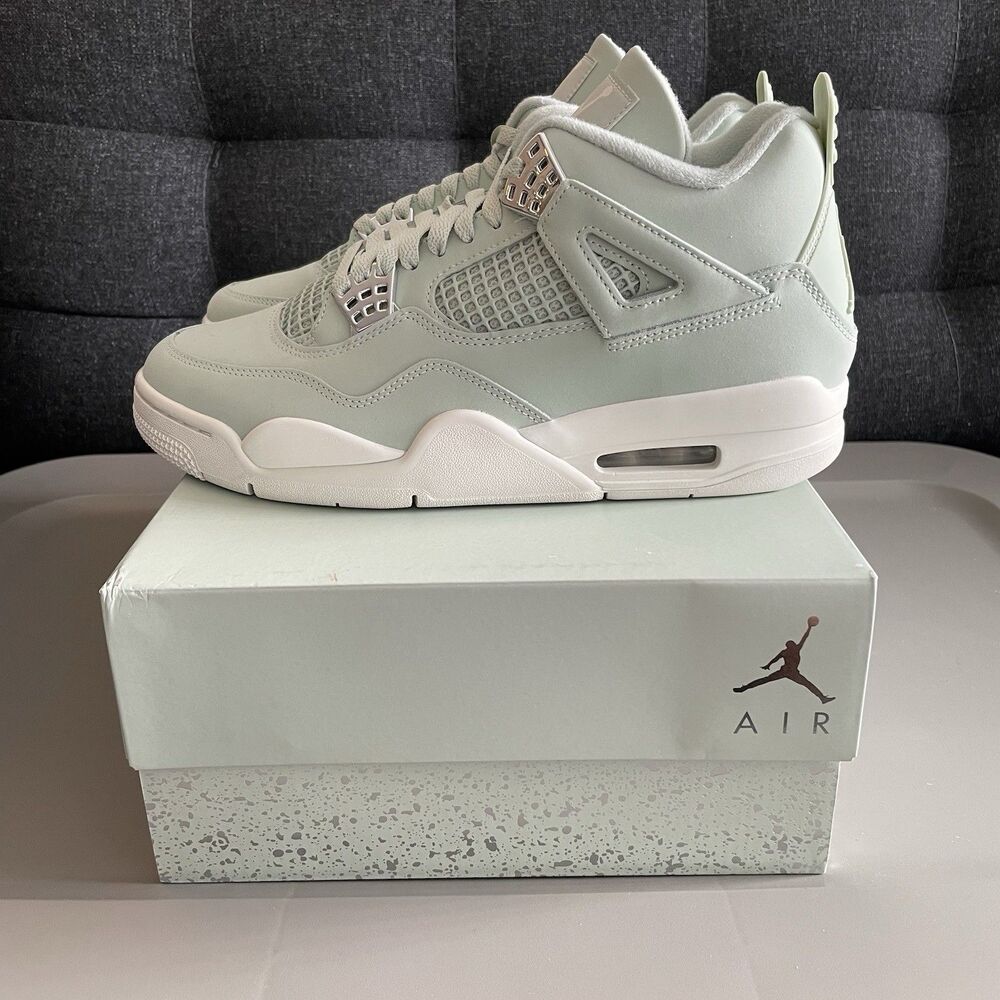 Air Jordan 4 Retro "Seafoam" Sneakers HV0823-003